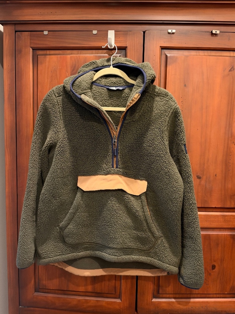 North Face Sherpa hoodie Campfire side jacket sz L